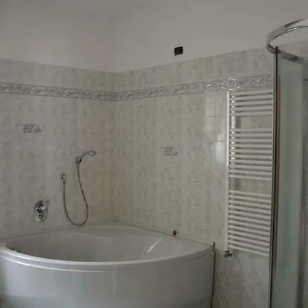 I Promessi Sposi Bed & Breakfast Dubino